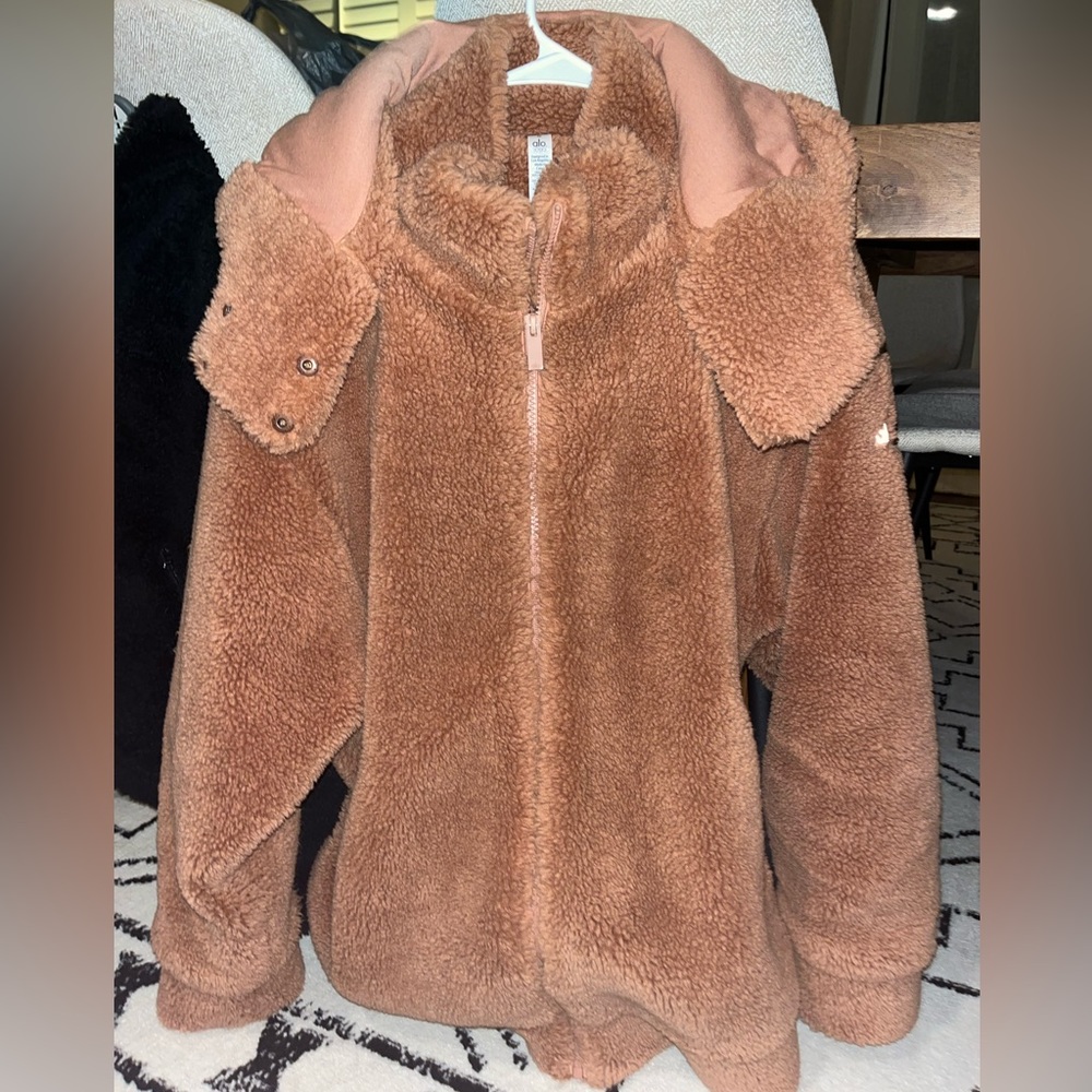 Alo Yoga Oversized Sherpa Jacket Coat Small Mauve Tan